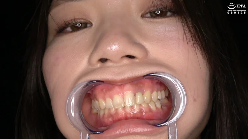 人気女優 乃木ちはるチャンの舌ベロ・歯観察-12