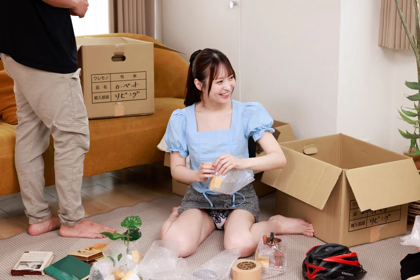 いとこが作業中気付かず胸チラしていた。 天馬ゆい-1