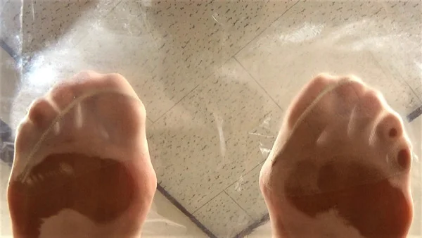 【足のにおい】大足・高学歴・イジメっ娘-2