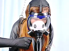 SM束縛衣が手に入ったのでインテリ系女子で試してみた