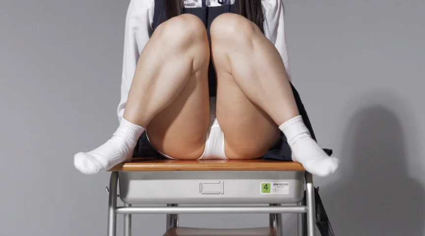 Hinako ／服、カラダ、こころ、パンツ 女の子、脱構築-7