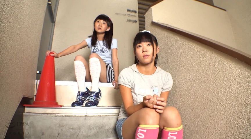 世田谷共同区営団地 日焼け美少女映像 （3）-1
