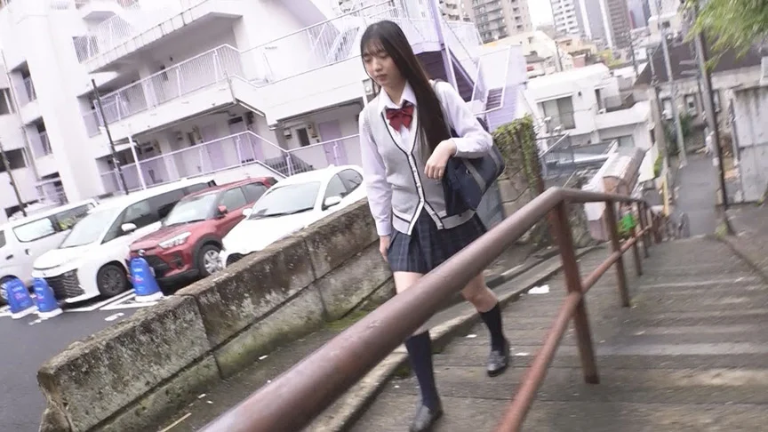 代々木でみつけたウブな女●●生に素股 永野鈴-8