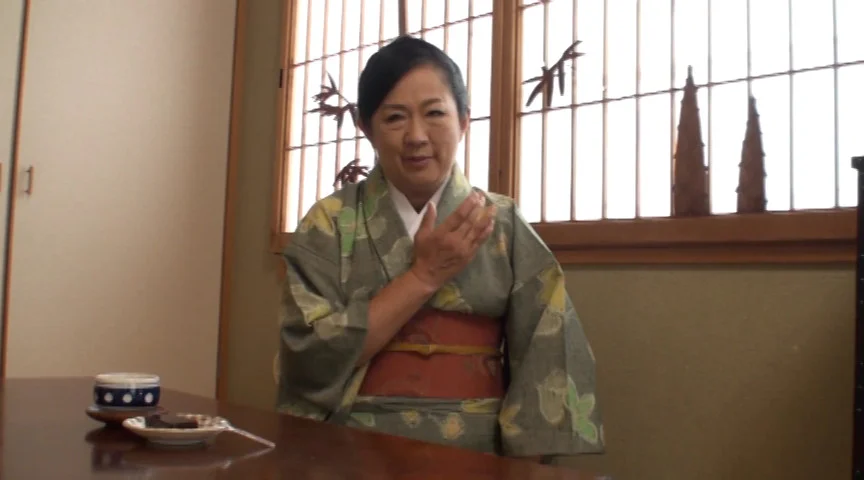 還暦 草加部せつ子-1