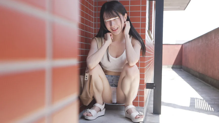 ハミ尻モロ見えお姉さん！-14