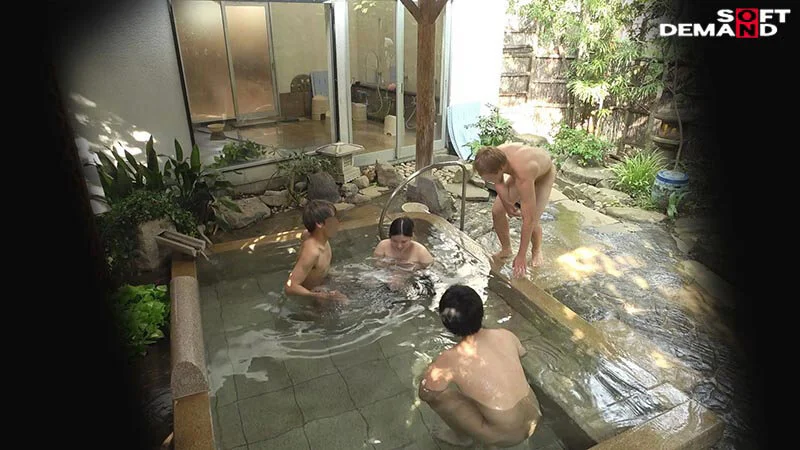 石和温泉を訪れた笹本ゆうさん（22） タオル一枚男湯入ってみませんか？ HARD-8