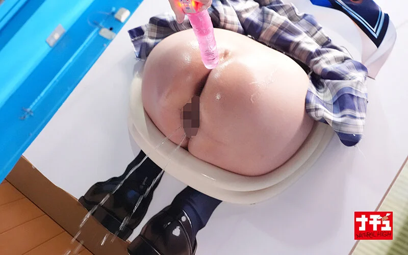 【りさ（22）】マジックミラー号でかる～くAV出演！「顔は撮らないなら…」尻はめパネルで後ろから潮吹きイカセ！尻コキだけの約束破ってハプニング挿入！彼氏の前でねじ込まれた他人棒のこの上ない快感に負け中出しを許しちゃう欲求不満な巨尻彼女-4