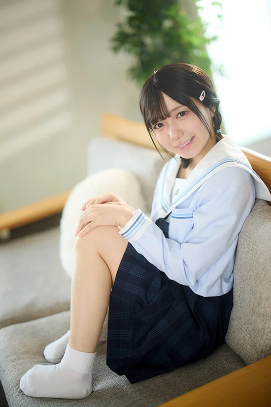 「パパ、私のこと愛してるなら生で入れて」思春期の娘とパパのいびつな愛の日常、そして中出しへと… 日向由奈-1