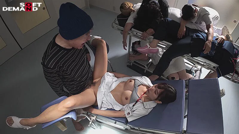 【特典版】時間を止められる男は実在した！～死の淵から帰って来た男 白衣の天使にお礼の種付けファック 病院占拠SP～-7