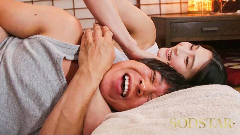 3日後にウェディングドレスを着る従姉 婚前最後の帰省中貸したままだった僕のタンクトップを着ている姿に15年募らせていた欲望が暴発した2日間 本庄鈴-7