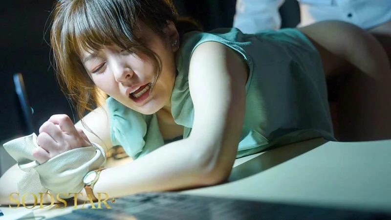 苦手な同僚と飲み会帰りに勢いでワンナイトしてしまったら膣奥フィットするチ〇ポの相性が良すぎて人生最高の絶頂感を味わってしまい…全然好きじゃないのにおかわりセックスしまくった 青空ひかり-9