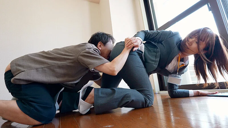 ピタパンOLアナルを即クンニ！内見中の肛門クンニが忘れられないデカ尻不動産レディが新居に押しかけて来たので、むれ匂うパンツスーツ尻穴を舐めほじって中出ししてあげた わか菜ほの-4