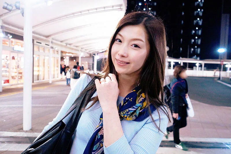 寝取られ妻 奥さん、その素敵なカラダでおもいっきり楽しみましょうよ！！不倫奥様がイク！！NTRデラックス 8時間26人-2