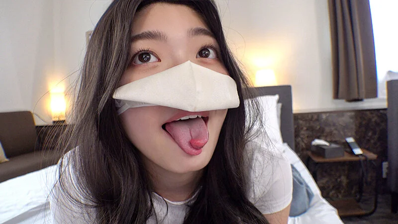 ス〇バ店員 はるのちゃん 20歳 SNSでナンパした清楚で優しそうな天使系女の子が最高に気持ちいいスプリットタン女子大生のフェラで秒で男を虜にする激エロ小悪魔だった 素人ハメ撮り-7