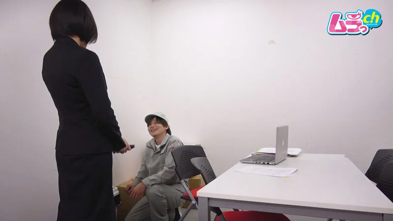 ニンゲン観察 清掃員は見た！！こっそり会議室でひとり遠隔バイブでオナニーするド変態OLはアクシデントチ●ポを夢見ていたに違いないのでお望み通り無理矢理ブチ込んであげました。-4