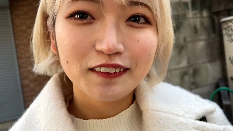 ソフトな言葉責めをする美女がM男に濃厚鼻フェラ-1