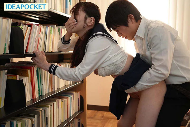 文学乙女のいびつな肥大妄想 図書館の隅でいつも読書をしている辻さんのレ×プ妄想がヤバ過ぎて…小心者のボクの草食チ○ポを勝手に使って性欲を満たしてます。 辻みいな-4