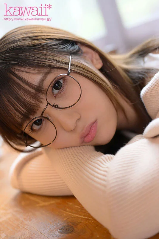 【VR】【kawaii＊むちむち肉感VR】脱いだら凄かった…！！慎ましい文学少女の淫らで肉肉しい女体 オカズにされたい変態マゾと静謐な世界で不道徳に交じり狂う 卯佐美りん-2