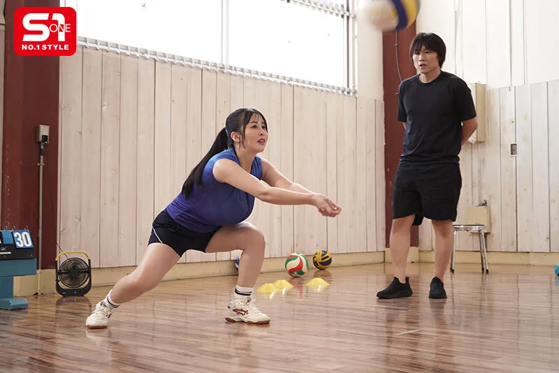 無防備誘惑Kcupアスリートの汗だく肉弾SEX ユニフォーム脱いだらびっくりおっぱい！！ 神楽ももか-6