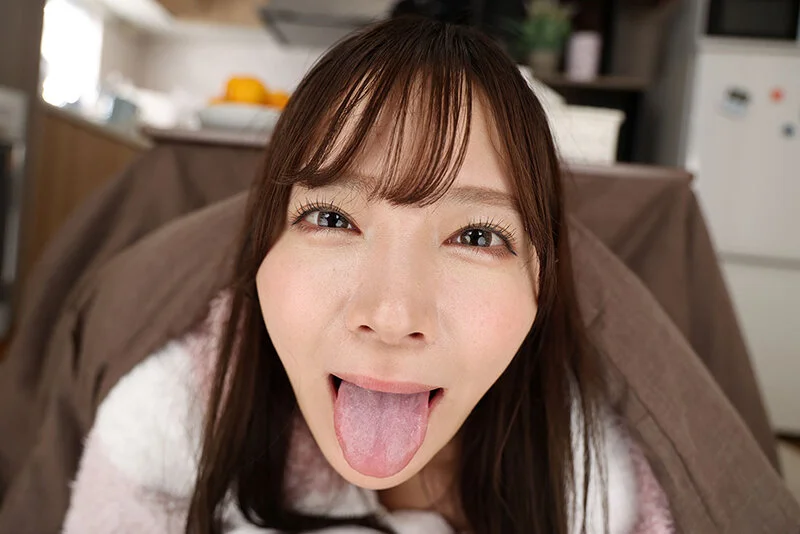 【VR】8Kだからマジ見つめたい！ 超超超近距離 厳選美女KISS 15作品300分 BEST-5