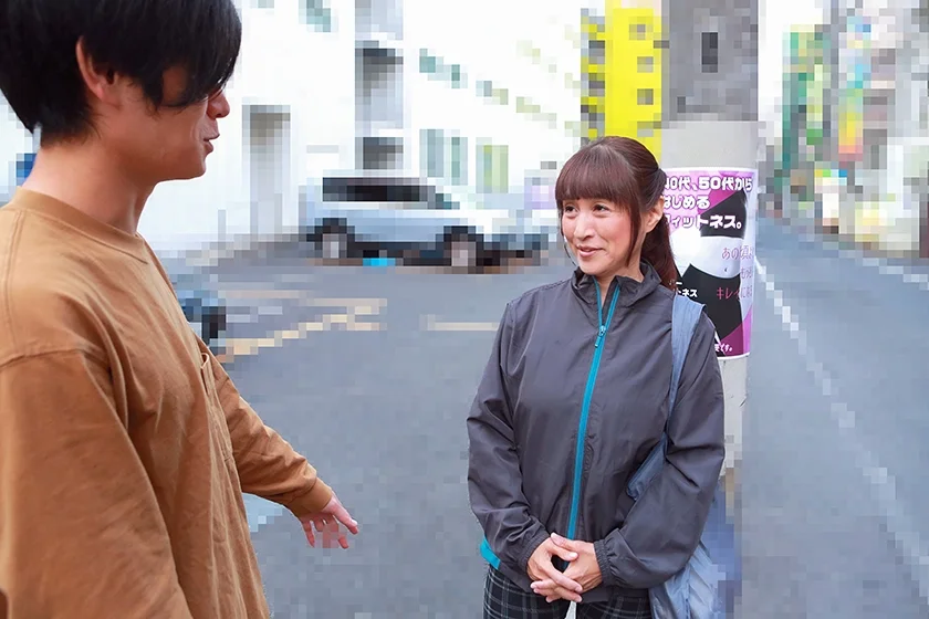 ふくよかな五十路おばちゃんナンパ～ほどよく垂れた乳房にむしゃぶりつきながら中●ししたい！(4)-6