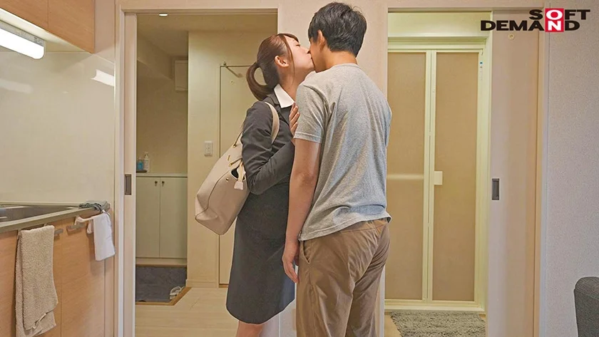 SOD女子社員中山琴葉 ユーザー様からのリクエストにお応えして痴女プレイに挑戦！自宅に突撃訪問されて困惑しながらも反応のいいM男を見て楽しくなって1泊2日責めまくる！-5
