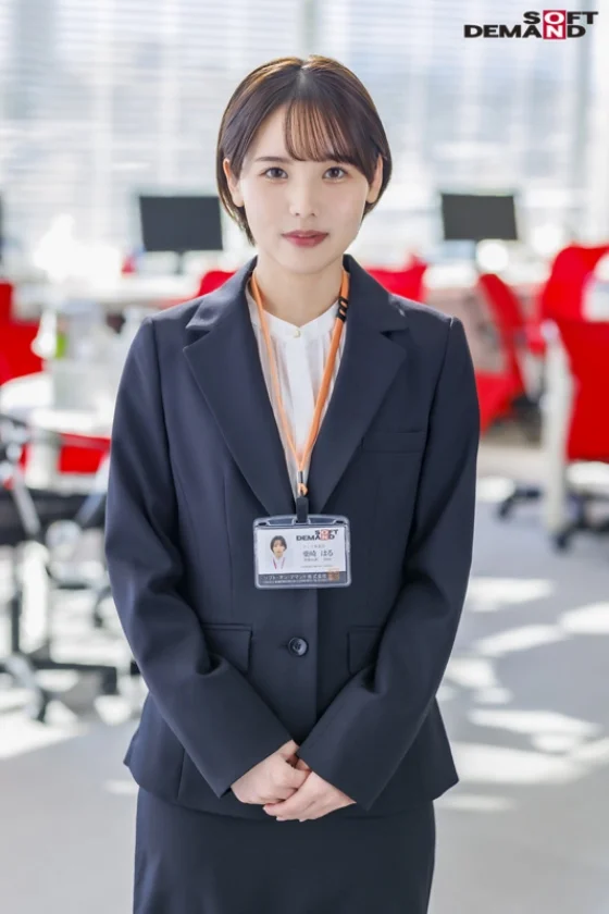 超敏感なスケベなマ○コにいきなり突撃！ 巨根チ○ポで即ハメ！4本番  照れ屋ショートカット グッズ事業部 入社2年目柴崎はる-1