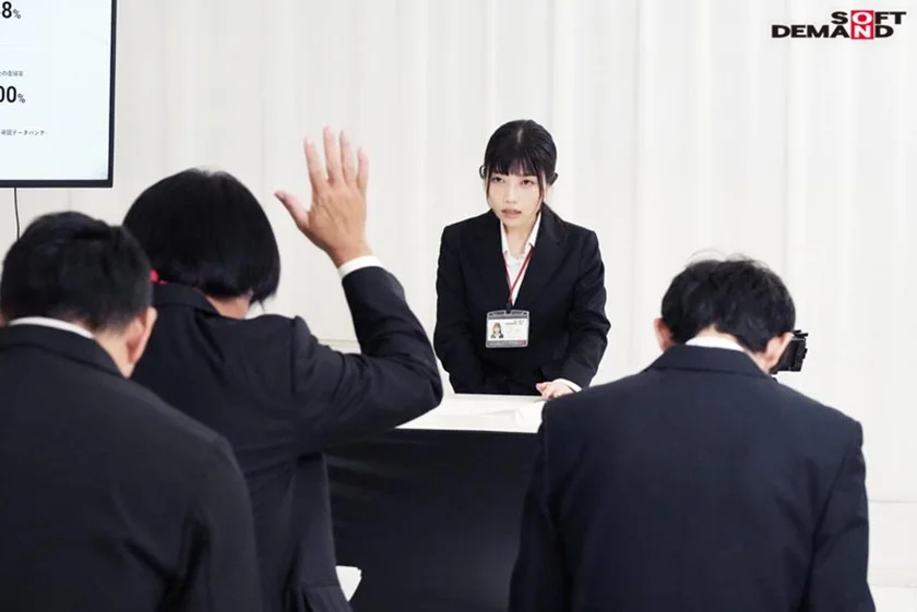 人事部中途2年目石川陽波に悶絶ガマン業務を強行！絶対に失敗できない会社説明会の日に密着しながらお股に玩具で徹底イカセ！-10