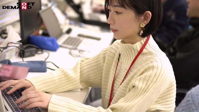 初中出し 会社終わりにホテルで朝までずっとマ●コに精子入れっぱなし… SOD女子社員中途入社3年目デザイン部 倉田優希-2