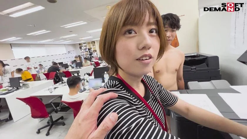 マ○コまる出し！半裸AD羞恥業務 SOD女子社員 制作部 新田好実-11