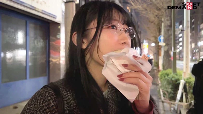 業務終わり、上司の送別会で宅飲み乱交、早漏イキする秘書 守屋よしの-1