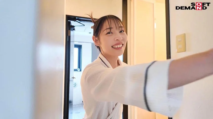 玉井晴香 34歳 息子が中学生になる前、最後の撮影 「楽しかった、も嘘じゃない。私の大事な思い出」敏感なカラダを震わせて無邪気な笑顔で受け止める 大量ザーメン21発ぶっかけ-2