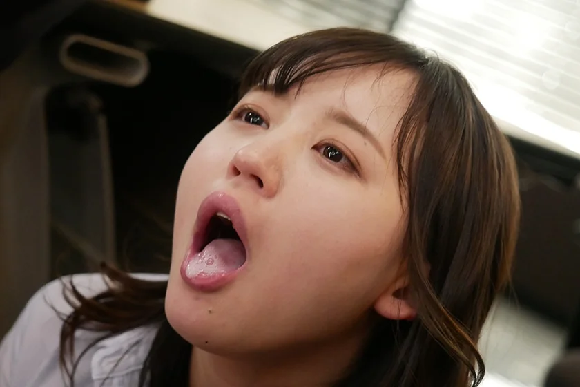 インターン大学生のゆらちゃんはノーハンドフェラでチ○ポをギンギンにして精子をごっくんしちゃうビッチだった… 日向ゆら-5