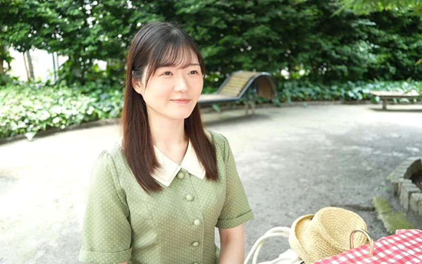 新B級素人初撮り 120「パパ、ゴメンなさい。」葉さん 25歳 独身 営業事務 「おパンツがしみしみです」私のおま●こが～～「ずっとクチュクチュいってました」 水本葉-1