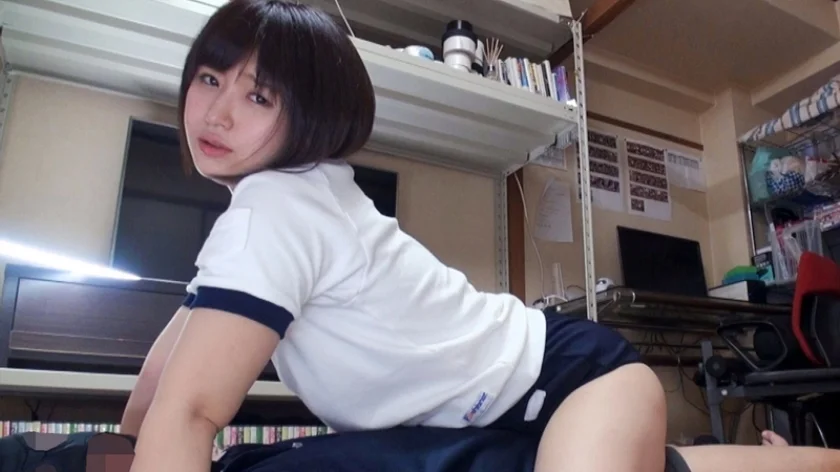 むちむちデカ尻 神ブルマ 浅田結梨 美少女から人妻、ぽっちゃり娘達にピチピチブルマ&体操着を着せ、ハミパン、ムレムレワレメなど毛穴まで見えるほどの超ドアップ接写！さらに尻コキ、着衣お漏らし放尿やブルマぶっかけ、生中出し等ブルマ好きに送る完全着衣フェチAV-21