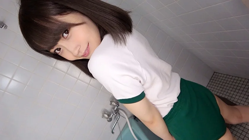 天然美月 むちむちデカ尻 神ブルマ 美少女やぽっちゃり娘にピチピチブルマ&体操着を着せ、ハミパン、ムレムレワレメを毛穴まで見えるほどの超ドアップ接写！さらに尻コキ、着衣お漏らし放尿やブルマぶっかけ等ブルマ好きに送る完全着衣フェチAV-9