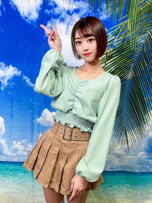 素人パンチラ in 自宅で個人撮影会vol.080 【眩しすぎる素人モデル美女4名】 白い砂浜を一緒に駆け回りたい美しすぎる水着女子4名！撮影会会場が真夏の海に大変身！！-10