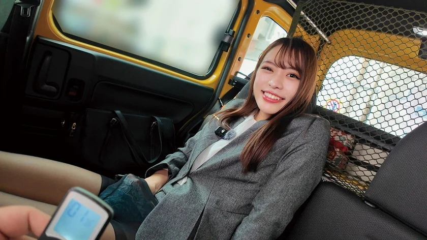 素人美少女とリモコンバイブお散歩ー黒パンスト敏感キャリアウーマン編ー「もう我慢できません…//」人ごみの中、黒パンスト美脚ガクブル震わせイキまくってしまうOLたち！人生初の羞恥プレイでまさかのエロスイッチオン！車移動中も大胆カーオナニー！最後はホテルで心行くまで生セックス！-21