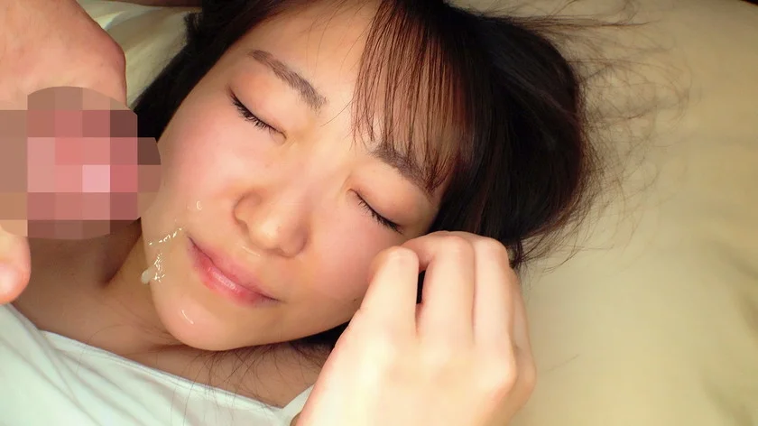 「寝起きでSEXしよ？」すっぴんだってカワイイ彼女を目覚ましイタズラ生中出しww朝から2回戦凸( ゜Д゜)-11