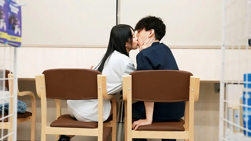 コンビニのバックヤードでセックスをするのが好きな彼女は不倫をしていた。 二羽紗愛-4