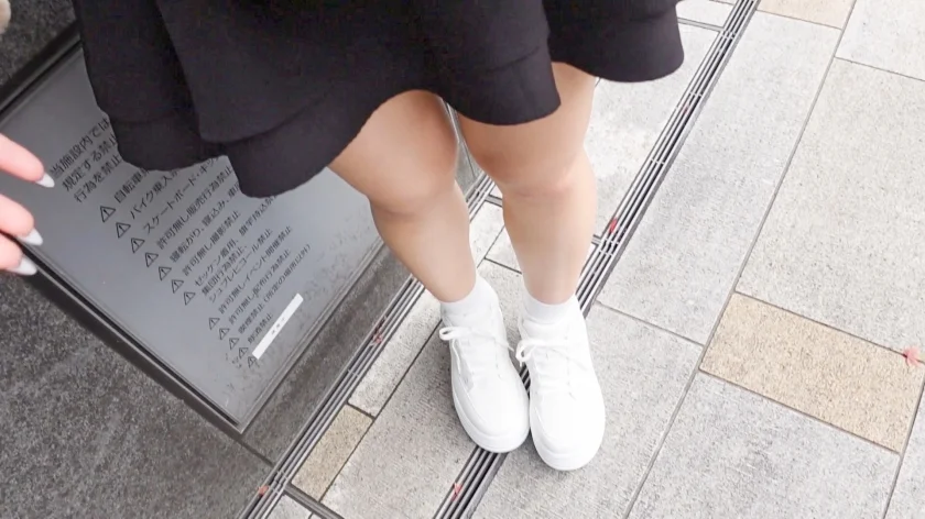 「プロの技、受けてみたくて…」 ふんわり癒し系のななちゃん(20)、 見た目はほんわかおっとりマッサージ女子なのに、 実は経験人数15人のえち大好き女子！？w そんな子に「施されたら施し返す…」の精神で、こっちも全力で性感施術したらぷりぷり美尻が反応しまくってイキまくりwwwまさかの快楽倍返し！？ww 【初撮り】ネットでAV応募→AV体験撮影 2366-2