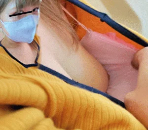 おっぱい痴かん014　おとなしそうな娘さんのおっぱいを
