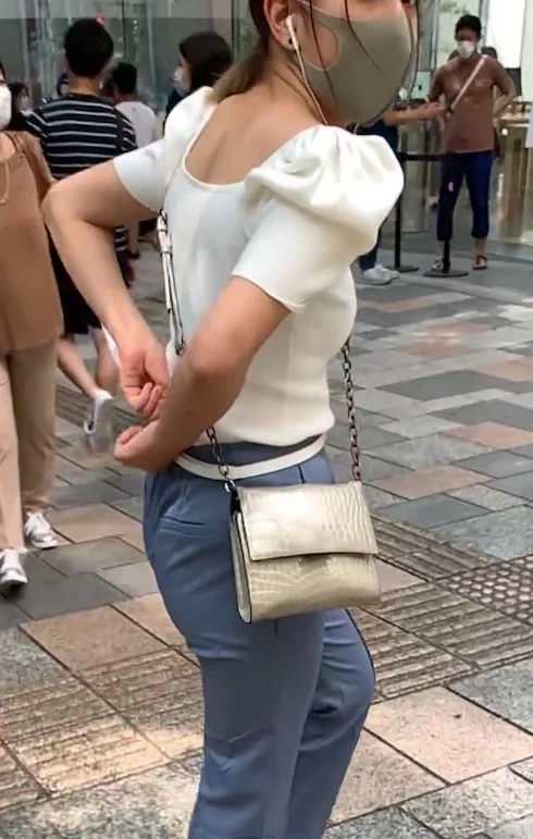 【再販】No.891「ギロッ！乳デカ柔らか巨尻のGAL」