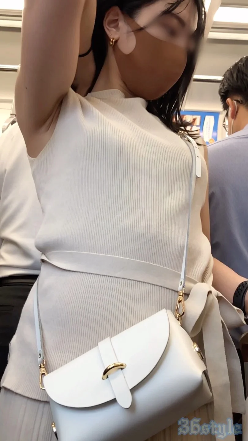 【再販】【下からの眺め30】スタイル抜群のキレカワＯＬのＥカップに釘付け！-4