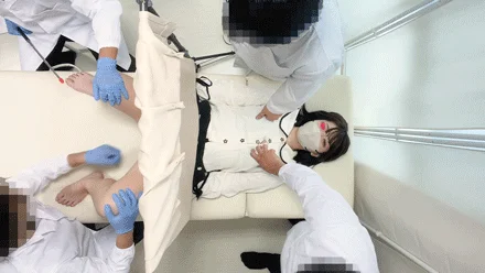 主治医と研修医による禁断のセクハラ検診1-2膣検査で研修医が美巨乳揉みしだき集団で大暴走【爆乳/施術】