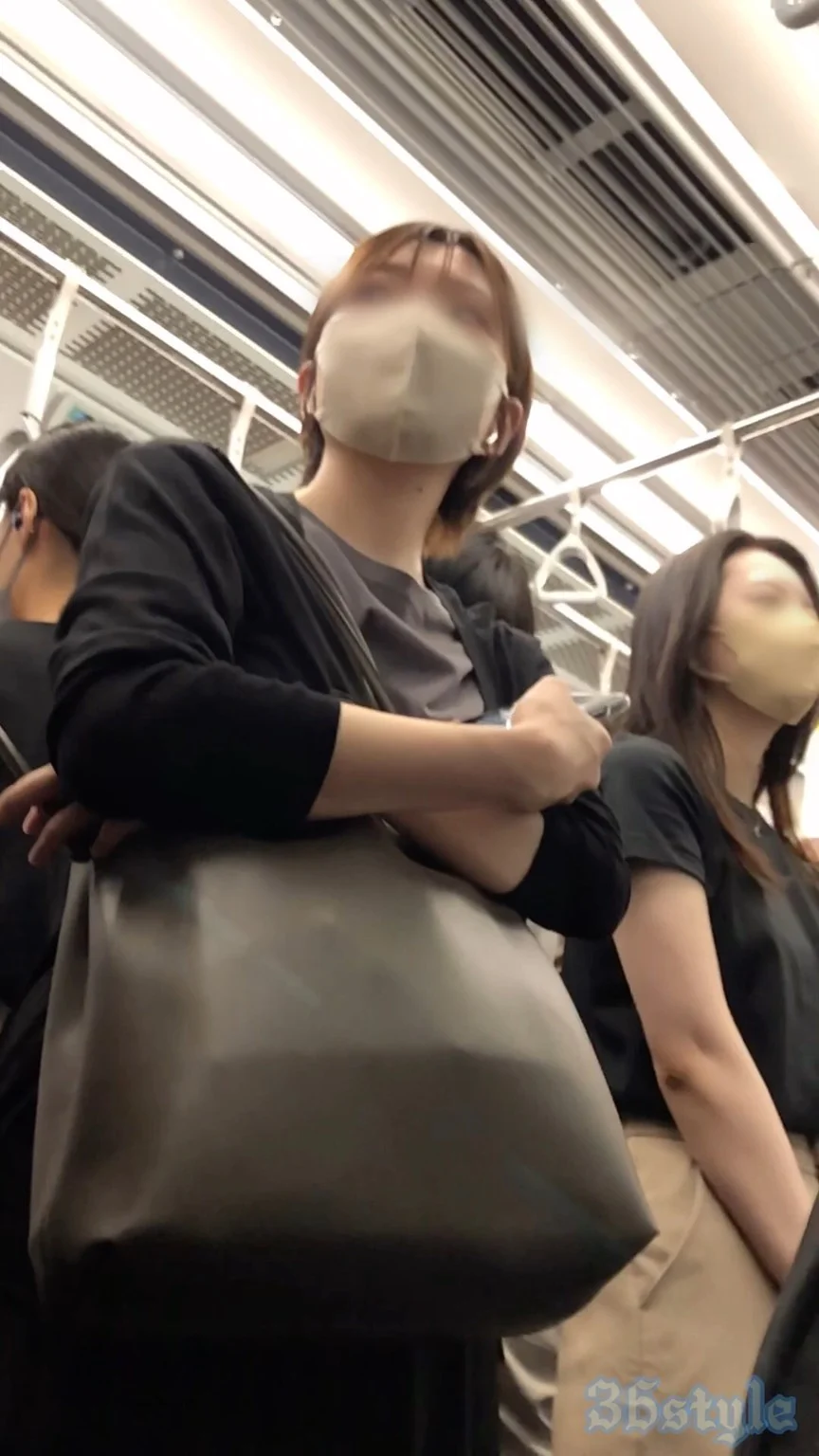 【再販】【下からの眺め24_ちっぱいver】ショートボブのキレカワＯＬを下から観察！-4