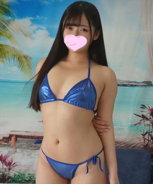 初心で清純な『みれいちゃん』はセクハラされても強く抵抗できず「ナマは無理なので口で…」と勃起ちんぽをじゅぽじゅぽ音を響かせて咥え