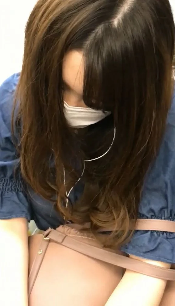 【再販】006花柄スカート可愛い居〇りお姉さん！-3