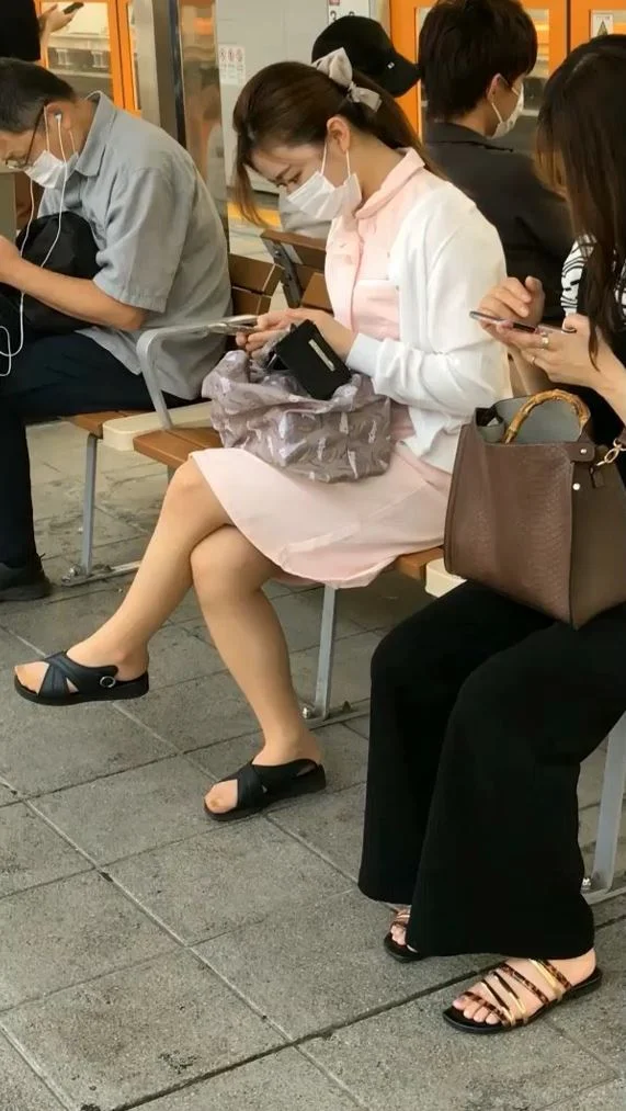 【再販】007看護師コスの美形お姉さん！