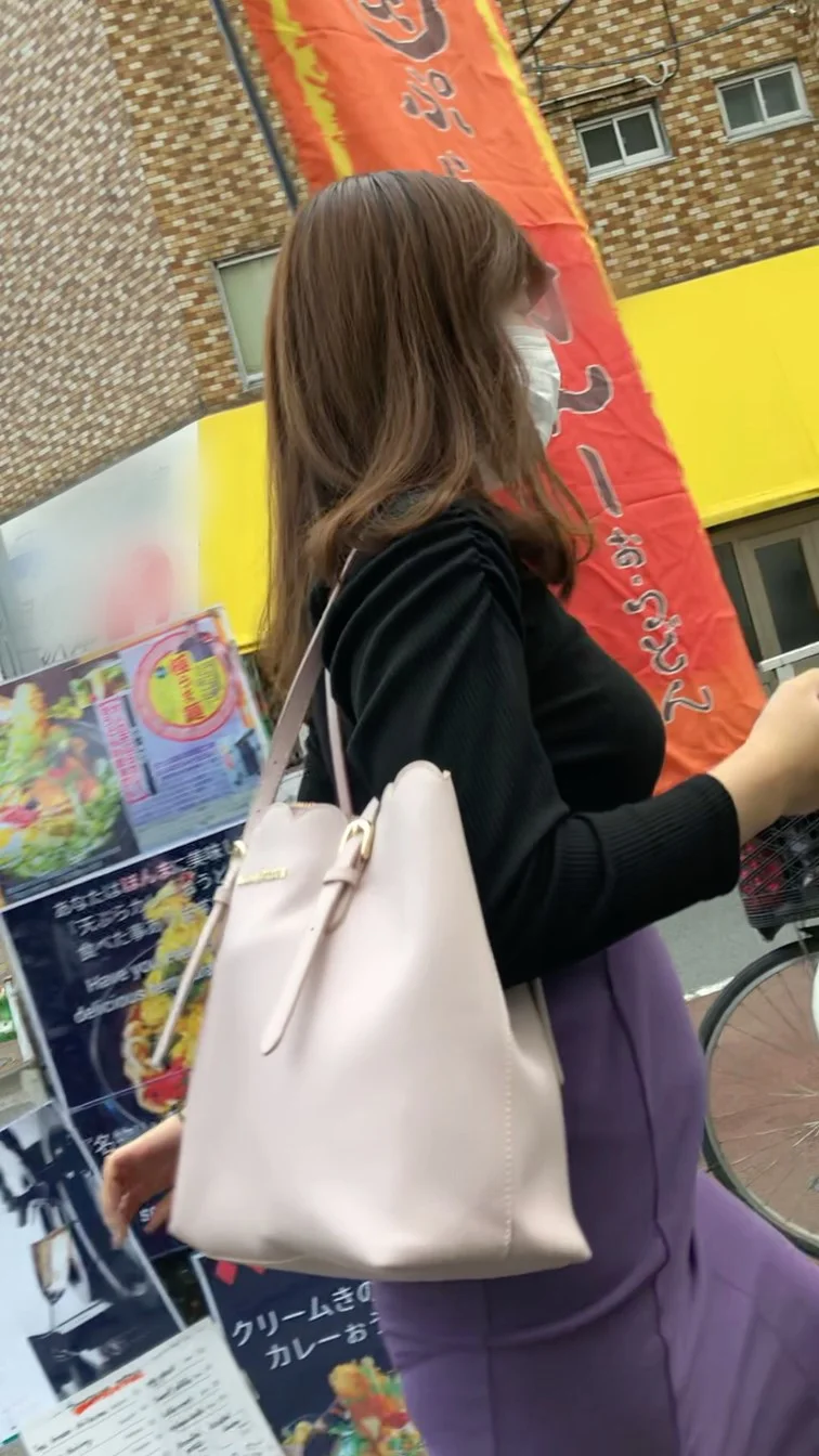 【横からの眺め322】キレカワＯＬは推定Ｇカップのセクシーボディ！！-4